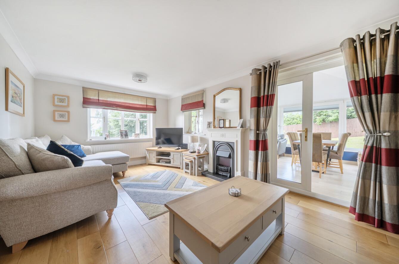 Ffordd Taliesin, Killay, Swansea, SA2 7DF